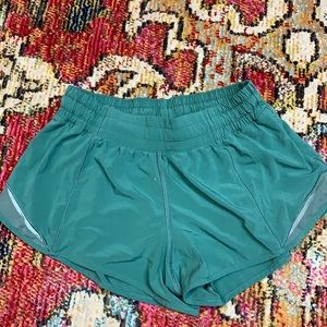 Lululemon green shorts size 6
